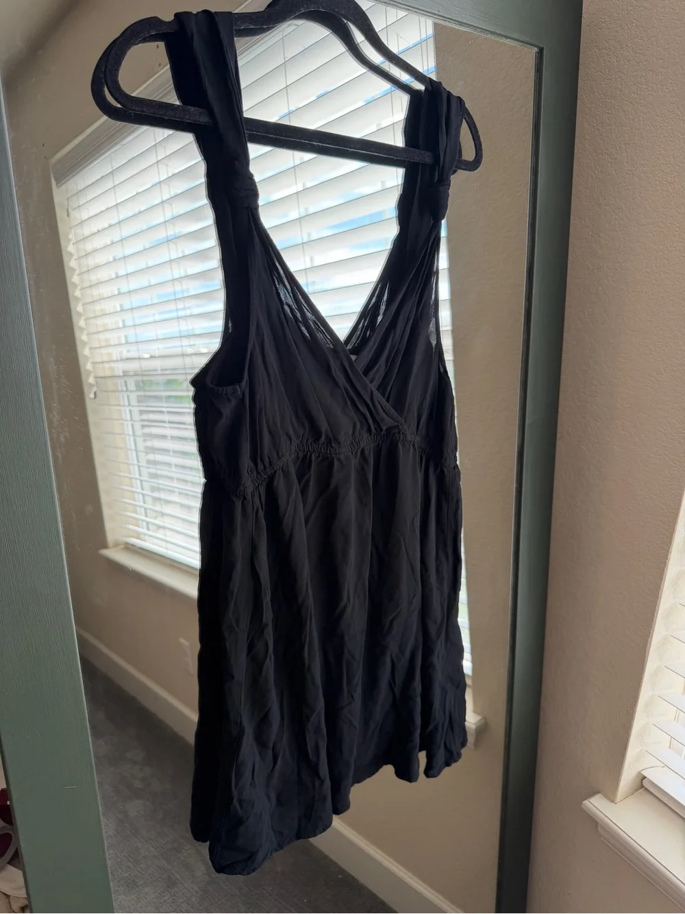 ASOS Black Deep V Neck Wide Strap Smock Mini Dress - sz 8 Tall - Picture 2 of 6